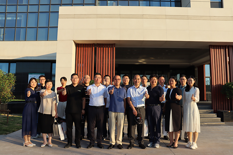 巅峰国际官网-钻营健全,你我一路成长